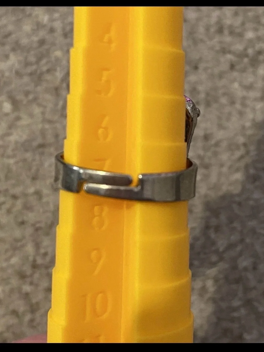 N/A ring features
